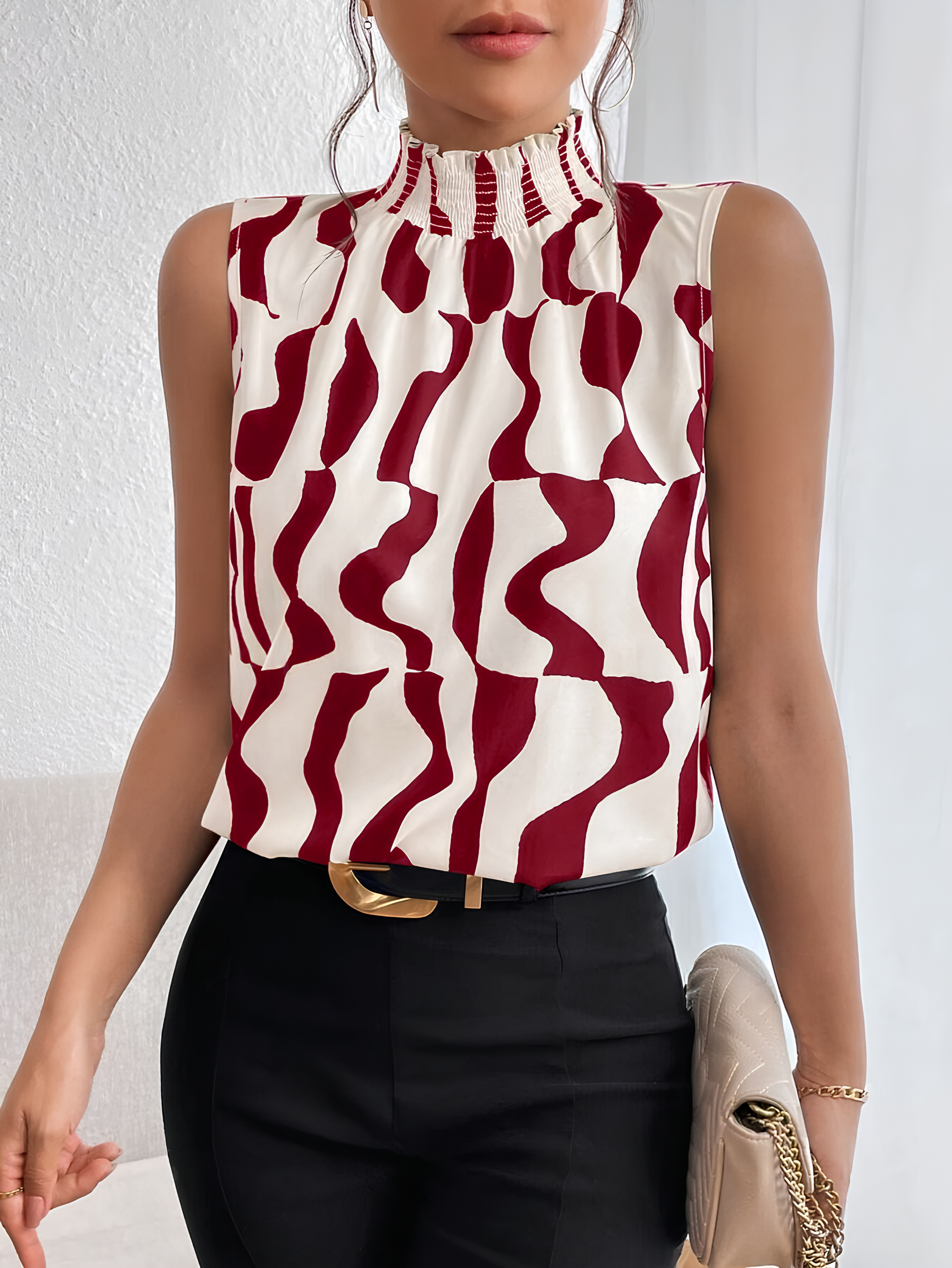 Blusa Regata Gola Alta Estampada