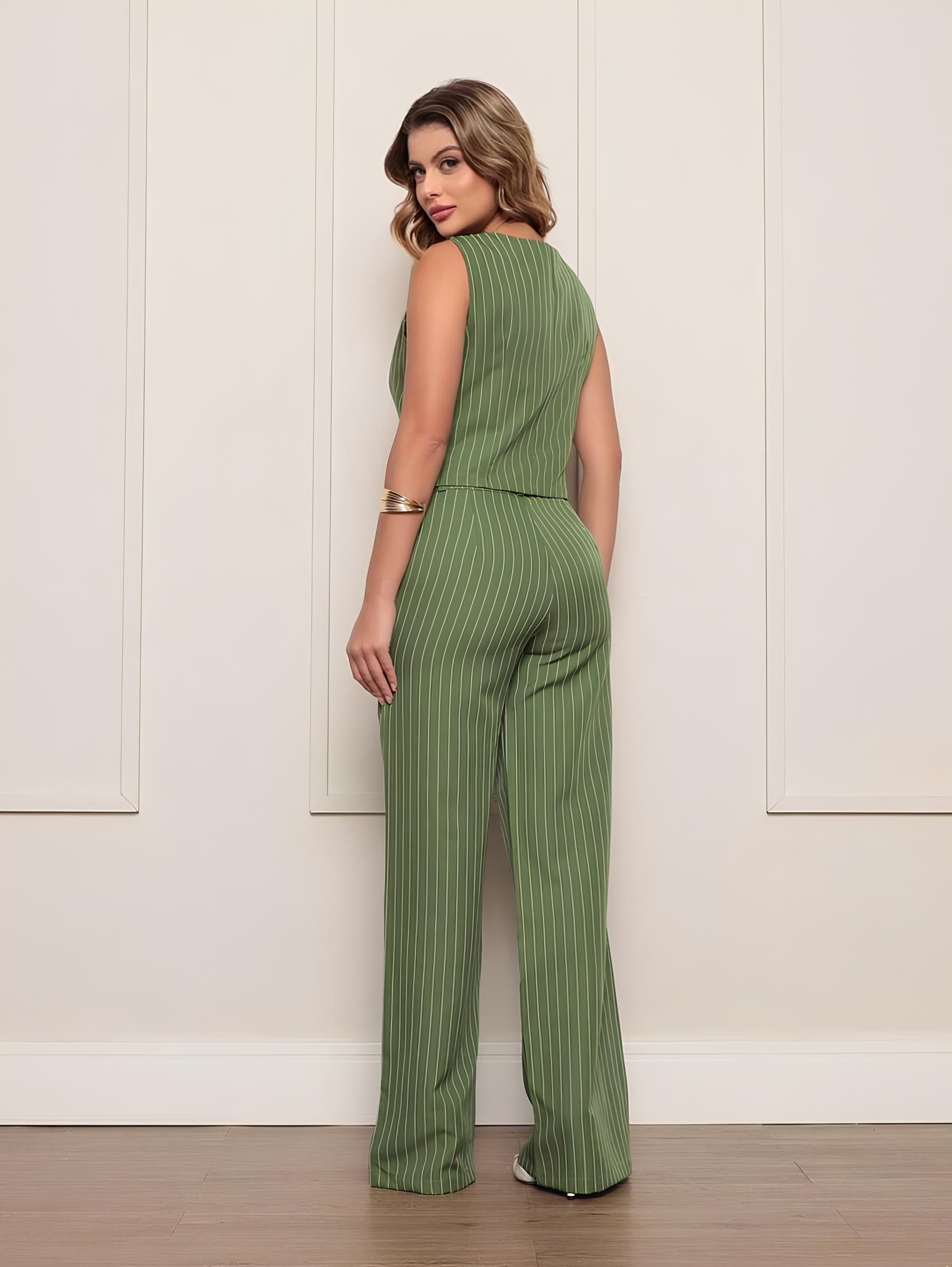 Conjunto Alfaiataria Colete e Calça com Listras